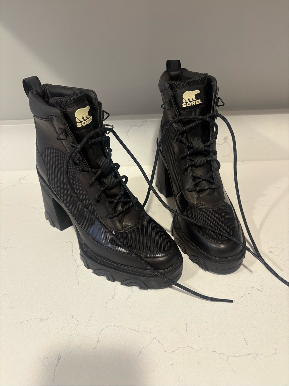 SOREL Black  Lace-Up Women's heeled Boots